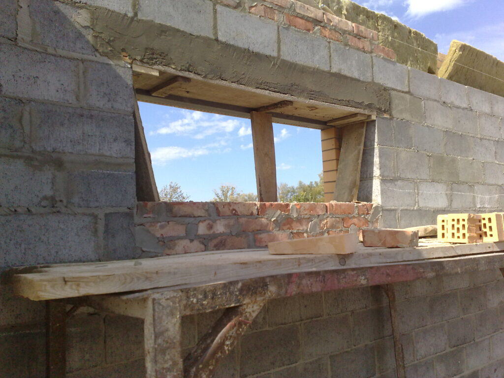 Linteau en béton armé pose