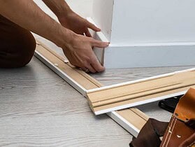 couper une plinthe en angle