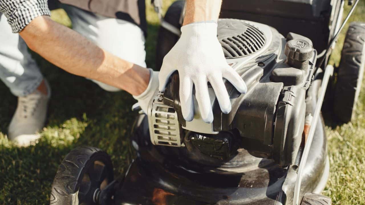 Position du ressort de carburateur Briggs et Stratton