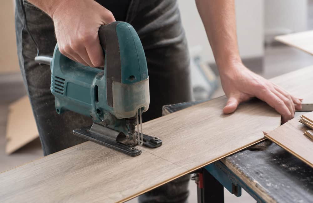 couper du parquet stratifié