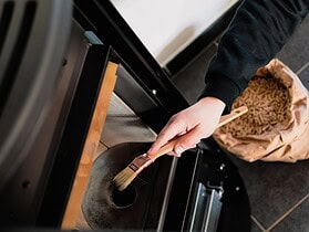 nettoyer l'extracteur de fumée d'un poêle à pellets