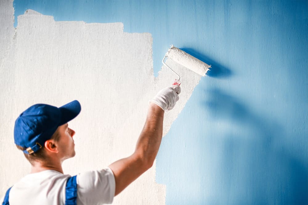 Combien de temps faut-il attendre entre deux couches de peinture délai à respecter
