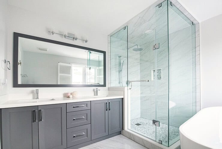 Installation d'une douche à l'italienne en verre : ce qu'il faut savoir