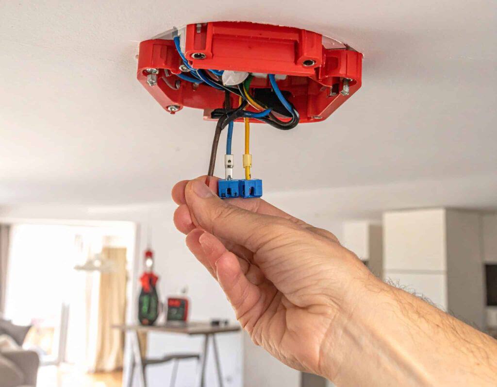 Branchement de luminaire à 2 fils sans terre avis