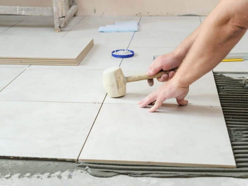 Carrelage rectifié ou non rectifié à qui confier la pose