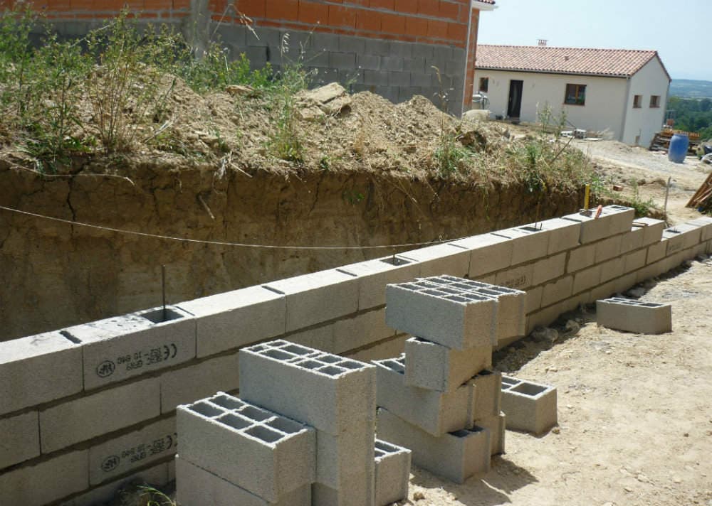 Fondation pour mur de soutènement choix