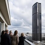 Les copropriétaires de la tour Montparnasse, à Paris, rejettent le lancement des travaux de rénovation