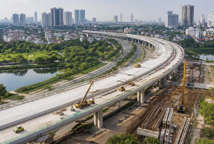 Les travaux de construction sur certaines sections du périphérique 2 5 sont accélérés, dans le but de les ouvrir à la circulation le 10 octobre
