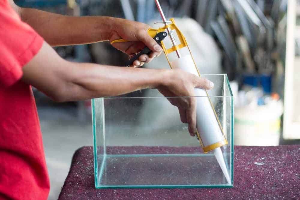 Pistolet à silicone bloqué