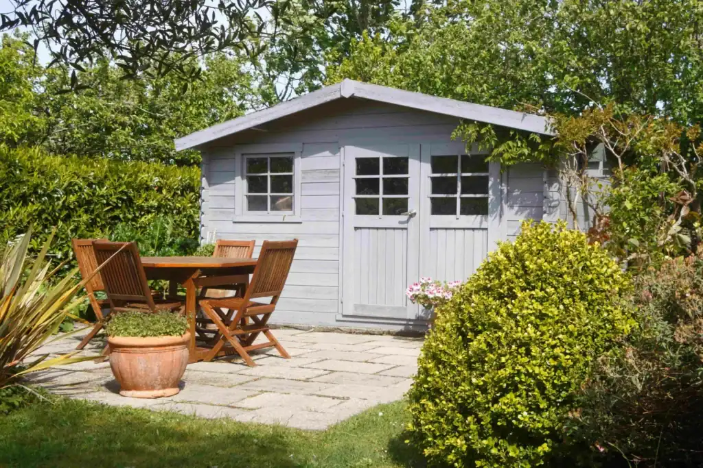 Remplacer un abri de jardin existant avis
