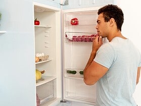 Mon frigo fait un bruit de grillon