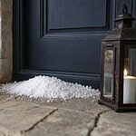 mettre du sel devant sa porte