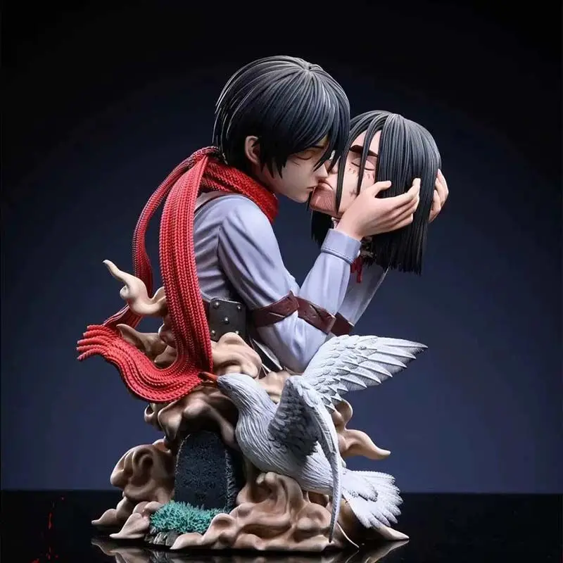 Figurine SNK Mikasa et Eren