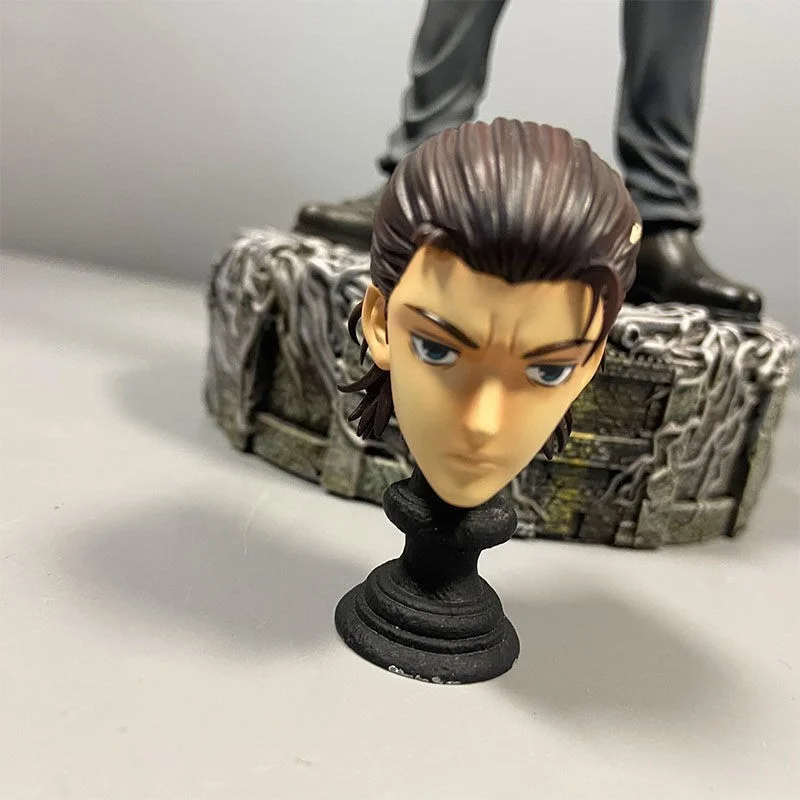 Figurine L&rsquo;attaque des Titan Eren du Futur