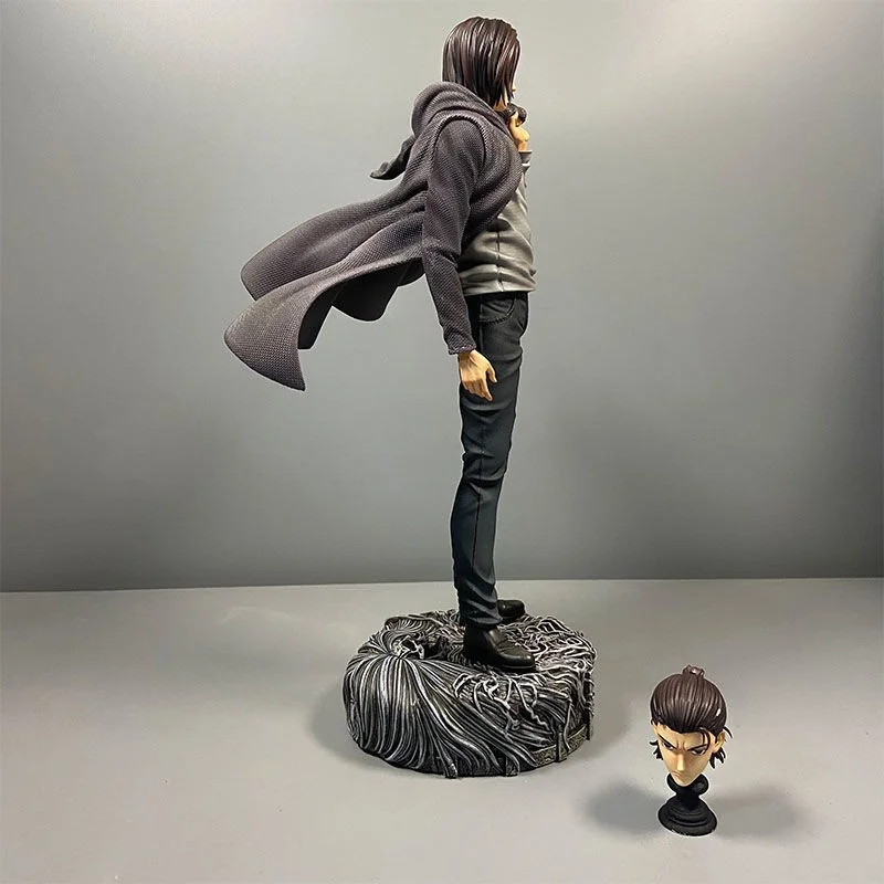 Figurine L&rsquo;attaque des Titan Eren du Futur