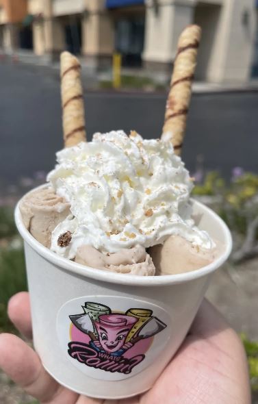 Whatsrollinicecream1