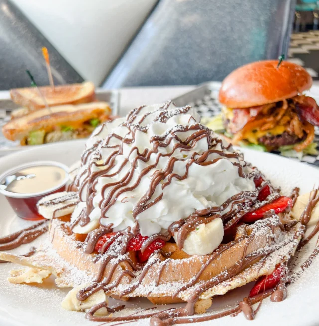 🚦Waffles at noon? Burgers at breakfast? At @BeepsDiner, there are no rules—just good eats served all day! 🍔🥞🍓 Pull up a chair, soak in the 50’s vibes, and dig in.

Drop “BREAKFAST” in the comments to get your Simi Breakfast Guide! 

#VisitSimiValley