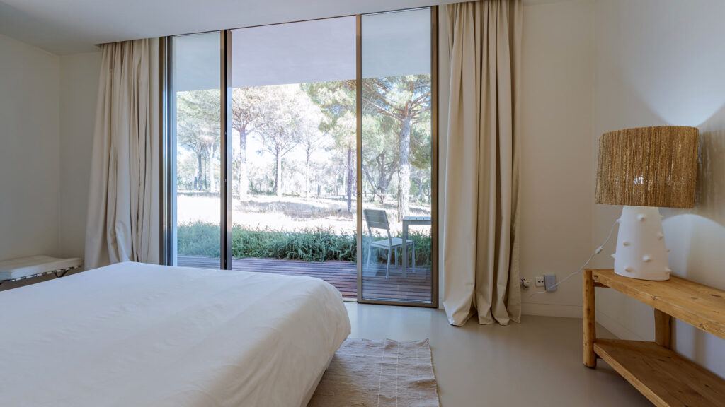 Villa Comporta Alma da Comporta : Luxe et Sérénité sur la Côte Portugaise 51 comporta villa alma de comporta 5824927762f0b178882fd9.55929125.1920 Villa Comporta Alma da Comporta : Luxe et Sérénité sur la Côte Portugaise