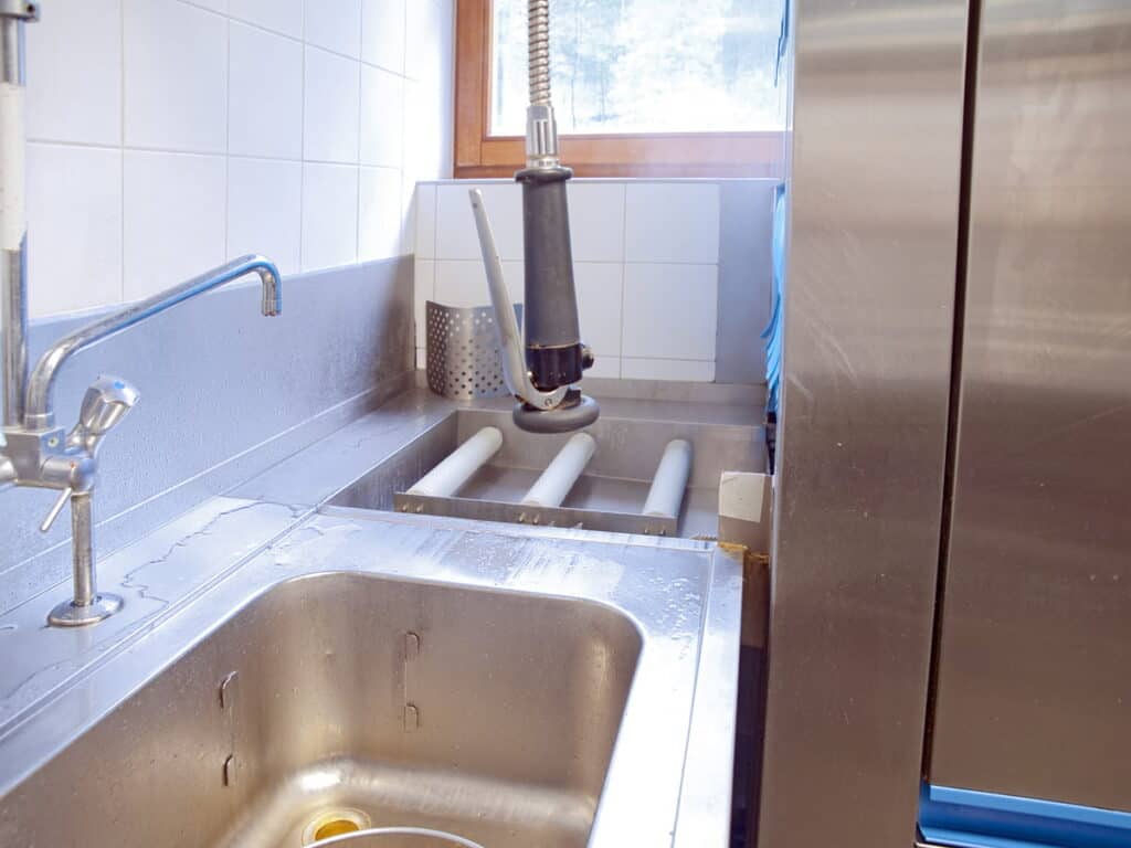 Comment entretenir une plonge inox ? 3 plonge inox nettoyer