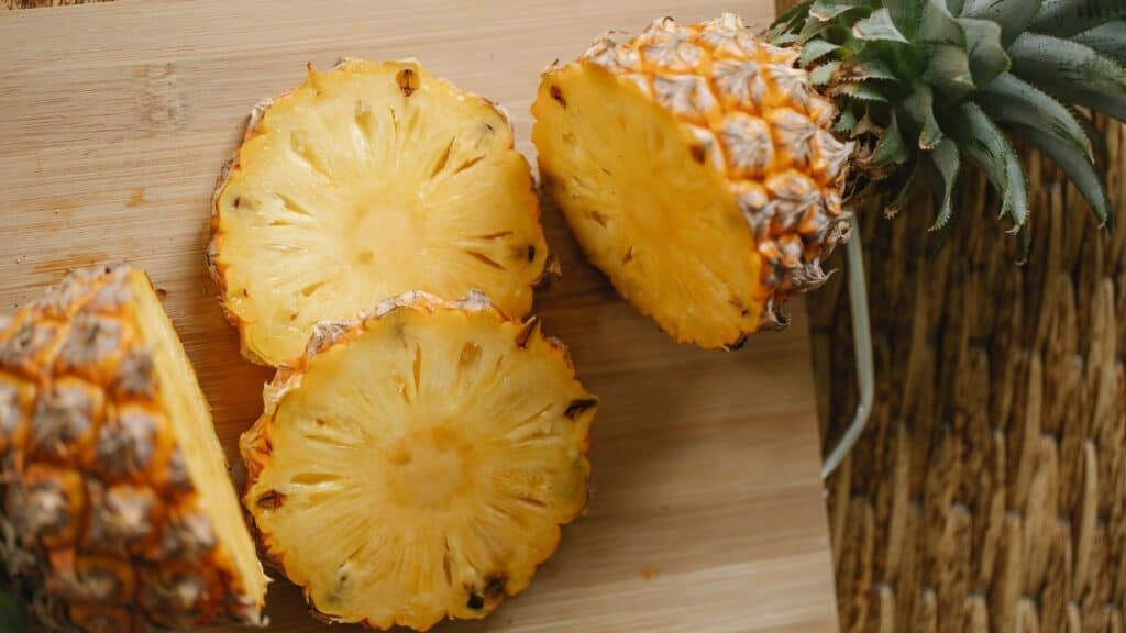 Comment savoir si un ananas est mûr : tous les signes à connaître 3 Comment savoir si un ananas est mûr avis