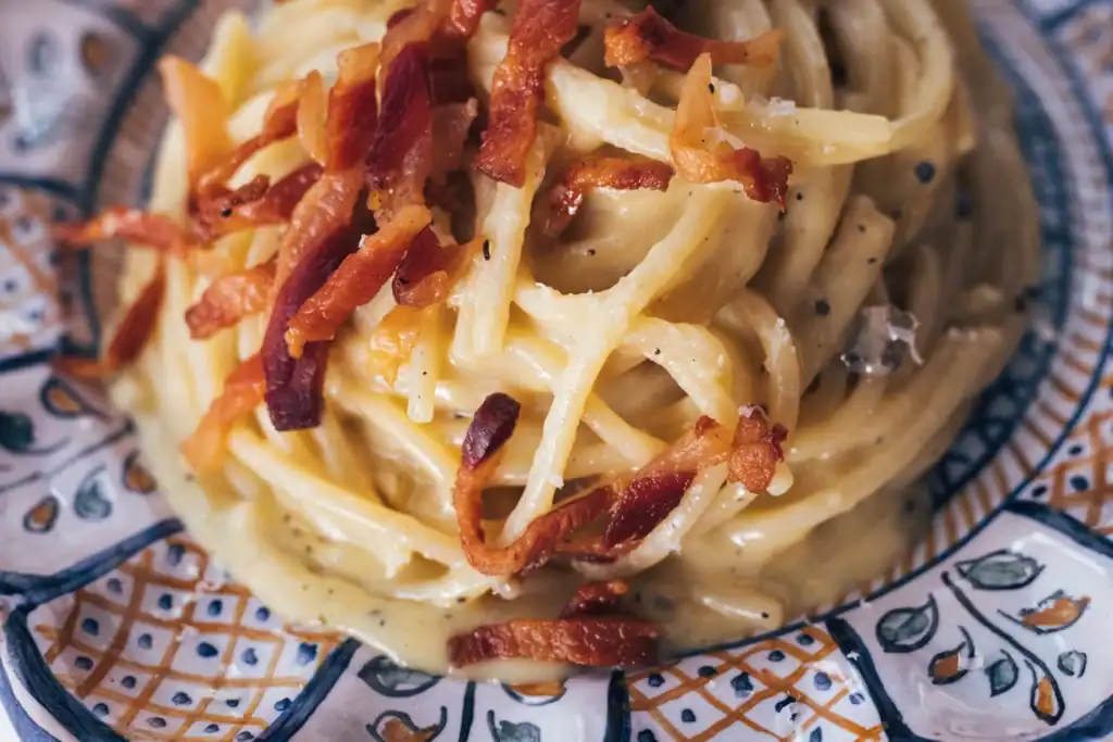 Pâtes carbonara au guanciale : la vraie recette italienne pas à pas 2 Pâtes carbonara au guanciale