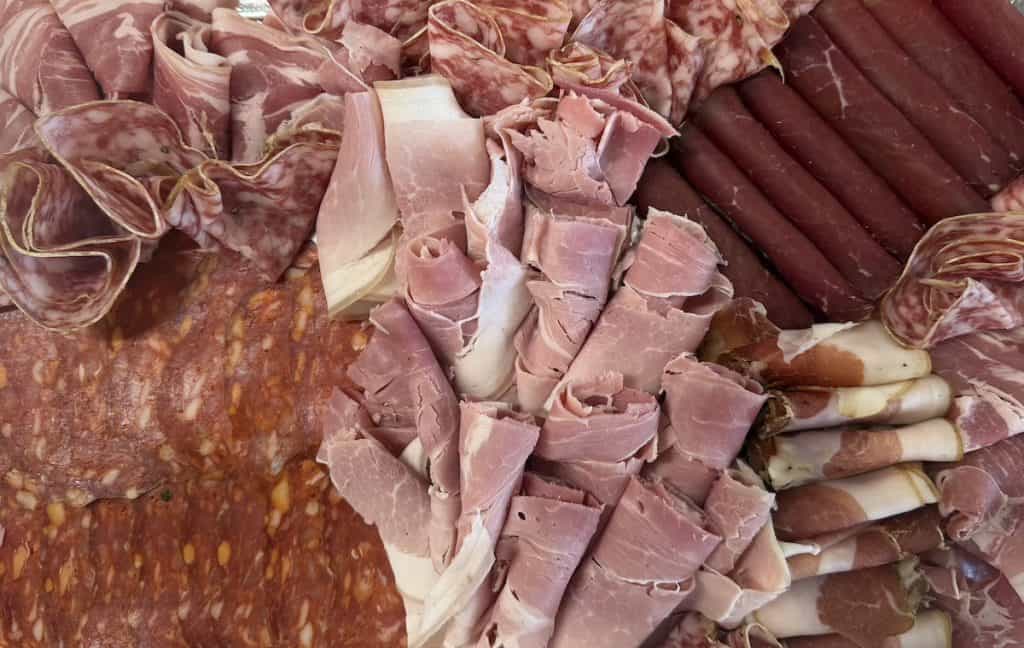 Charcuterie sans nitrite : tout ce qu'il faut savoir pour faire les bons choix 4 Charcuterie sans nitrite risques