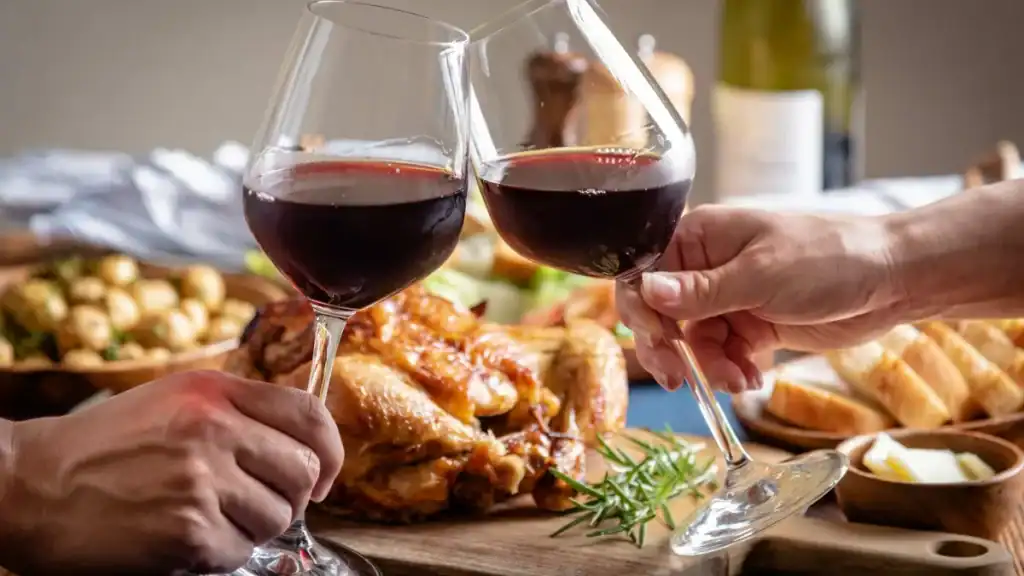 Quel vin choisir avec une tajine de poulet : les meilleurs accords selon les variantes 4 Quel vin choisir avec une tajine de poulet accord idéal