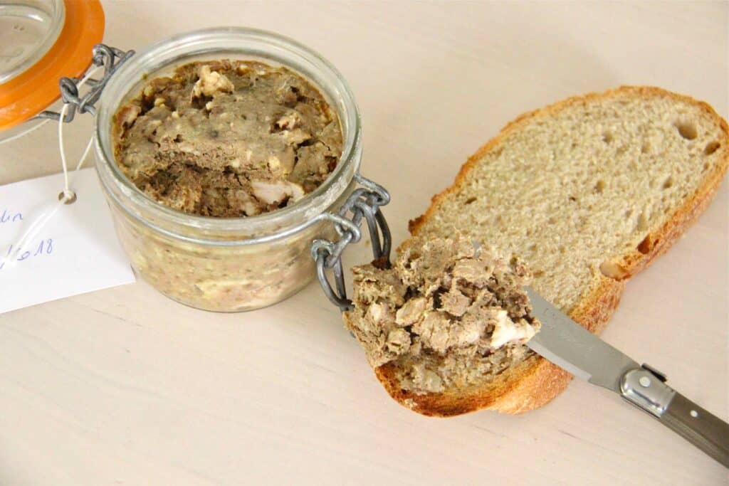 Recette de pâté de canard en bocaux : techniques, variantes et conseils de conservation 3 Recette de pâté de canard en bocaux