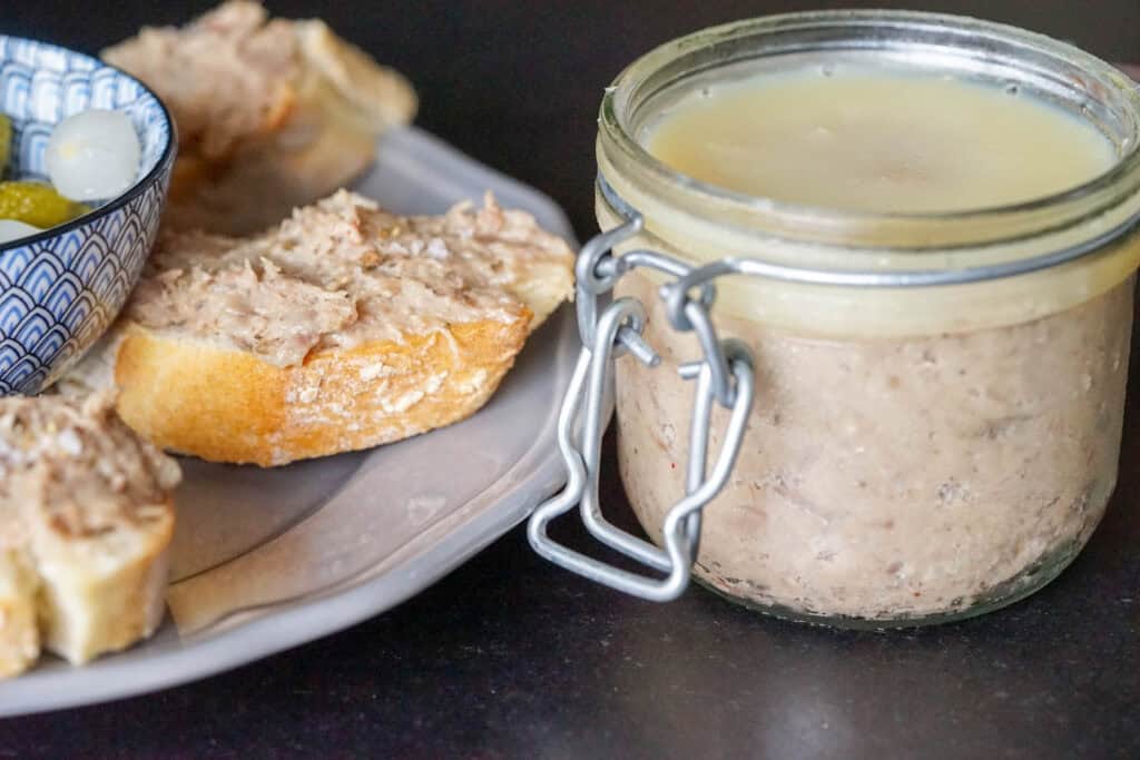 Recette de pâté de canard en bocaux : techniques, variantes et conseils de conservation 2 Recette de pâté de canard en bocaux et cuisson