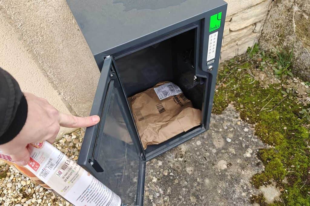 ouvrir une boîte aux lettres bloquée par un colis astuces