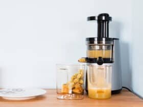 Extracteur de jus pour gelée de coing