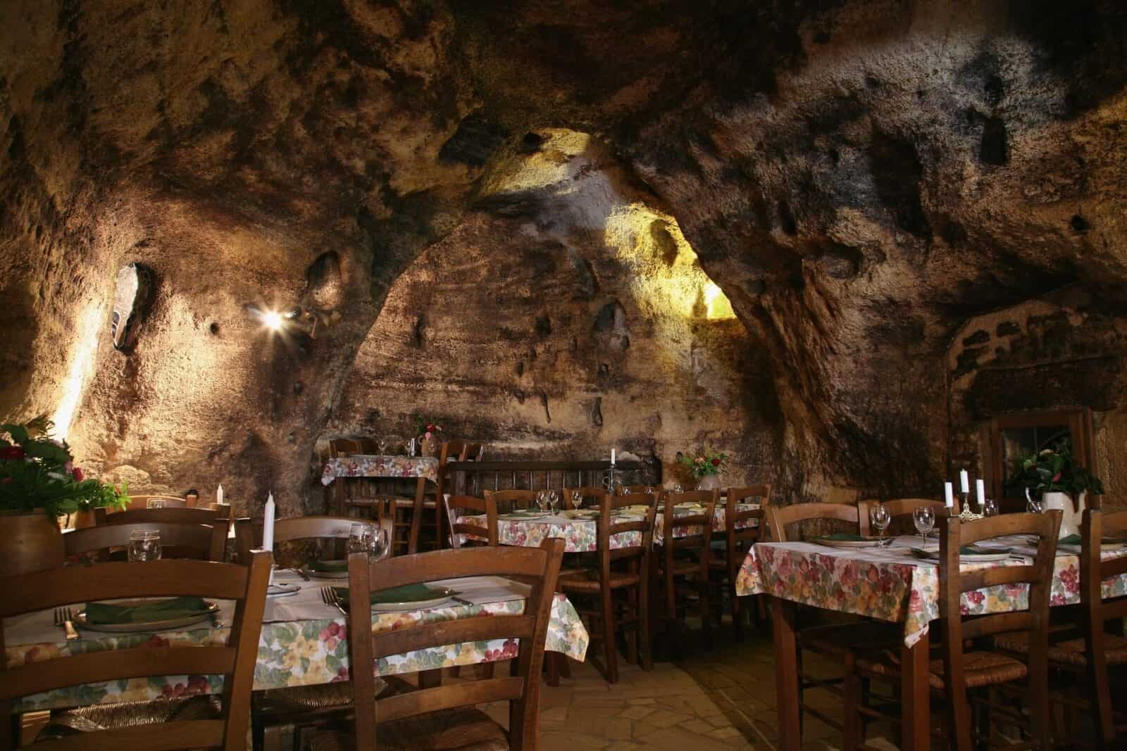 Restaurant troglodyte à Saumur 1
