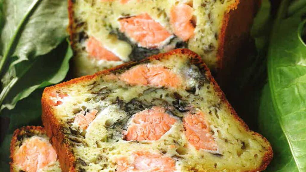 Le cake au saumon frais de Sophie Dudemaine : recette, variantes et conseils de préparation 2 cake au saumon frais de Sophie Dudemaine