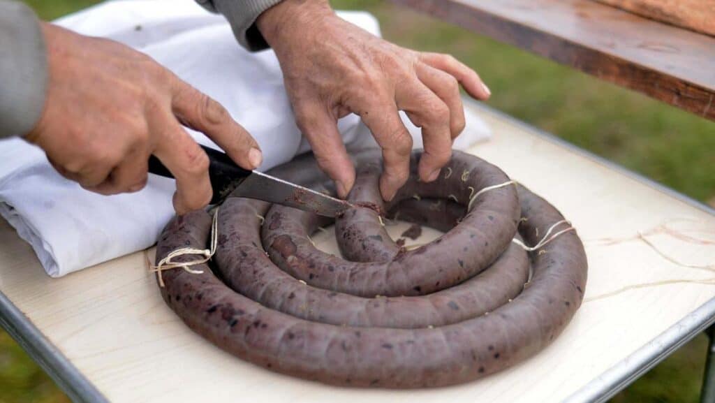 La fabrication du boudin noir à l'ancienne : secrets, recette et tradition charcutière 4 fabrication du boudin noir à l'ancienne avis