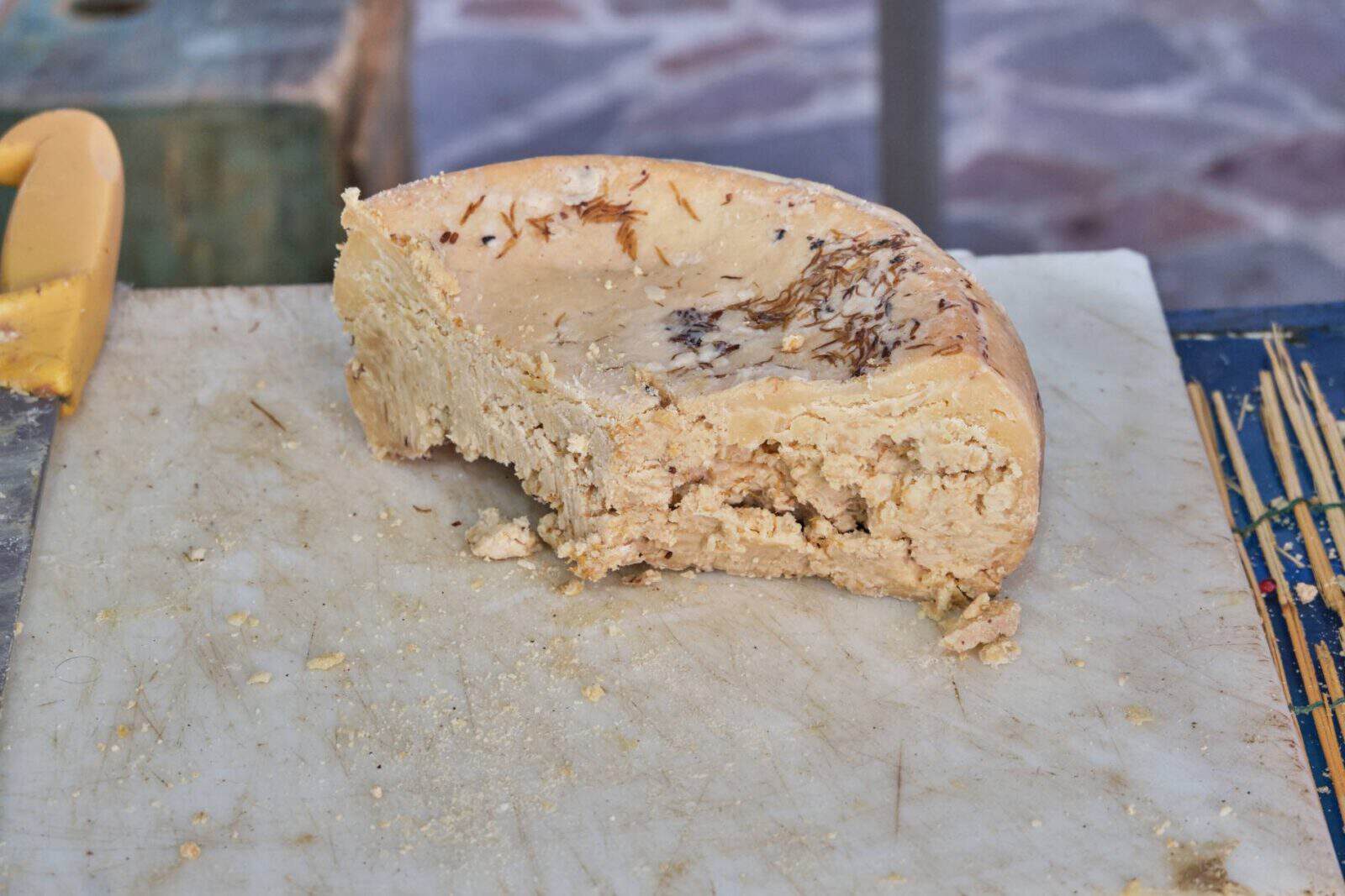Fromages corses avec vers