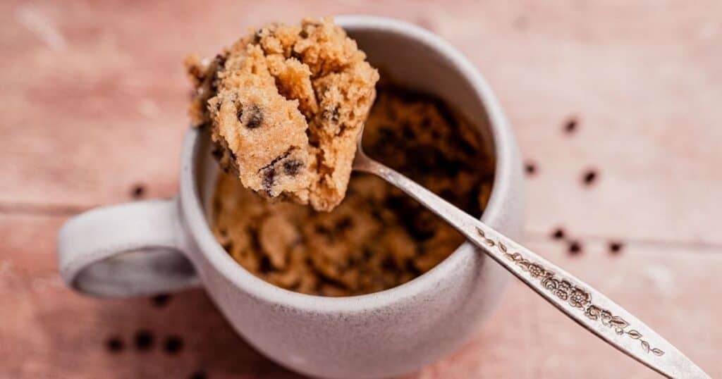 Mug cake healthy peu calorique : les meilleures recettes pour se faire plaisir sans culpabiliser 5 Mug cake healthy peu calorique erreurs à éviter