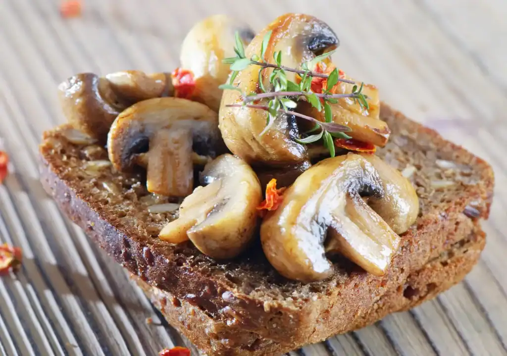 La vraie recette de la croûte aux champignons du Haut-Doubs 5 croûte aux champignons du Haut-Doubs