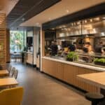 McDonald's Next : le fast-food sans comptoir, à cuisine ouverte