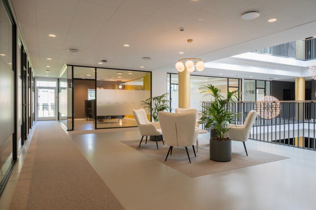 Lounge (Planter 1)