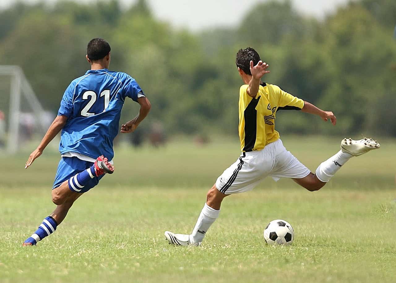 soccer, football, soccer players, kick, kicking, soccer ball, game, competition, action, youth, boys, green, active, football team, field, player, sport, soccer, soccer, soccer, soccer, soccer, football, football, football