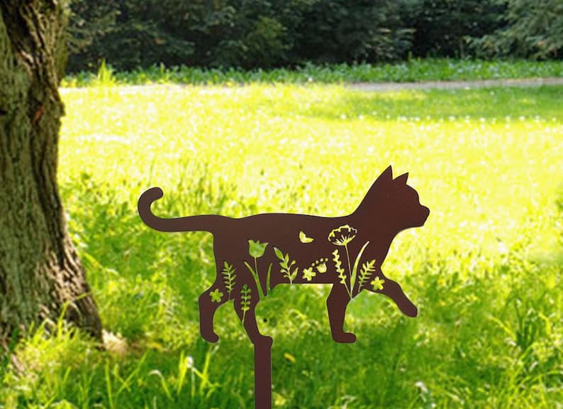 walking metal cat garden stake