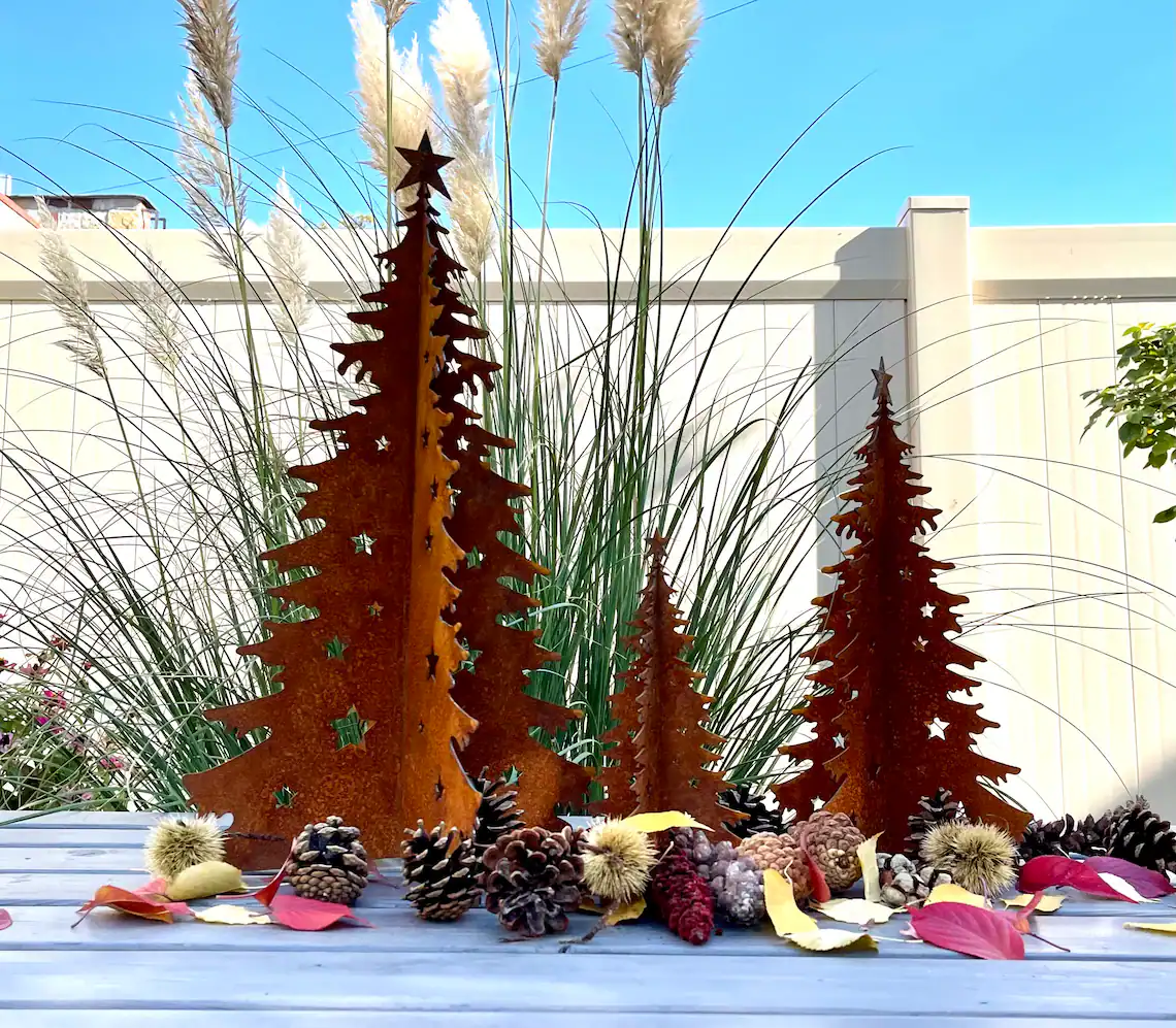 rusted metal tree decor