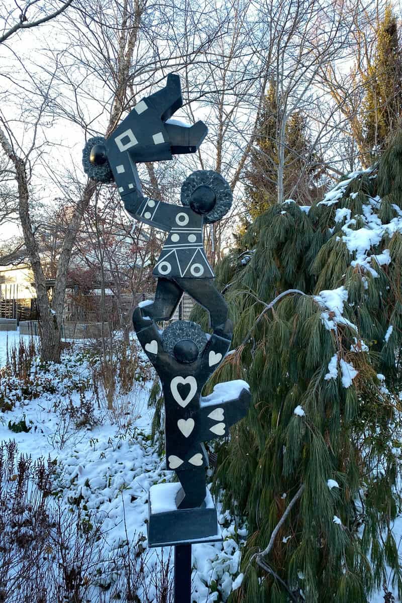 Shona_stone_sculpure_snow