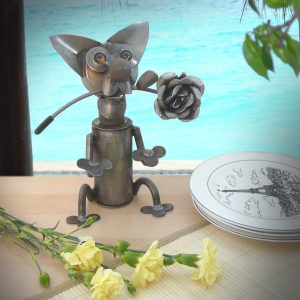 chihuahua sculpture