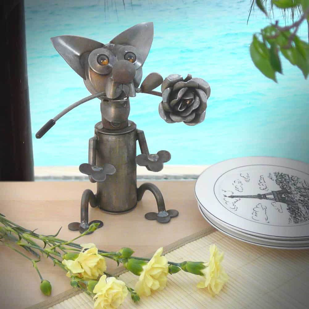 chihuahua sculpture