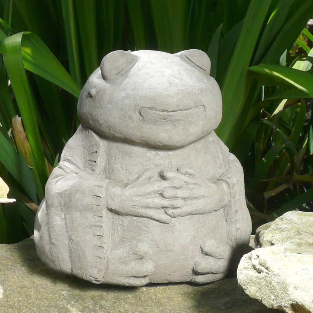 concrete Buddha frog