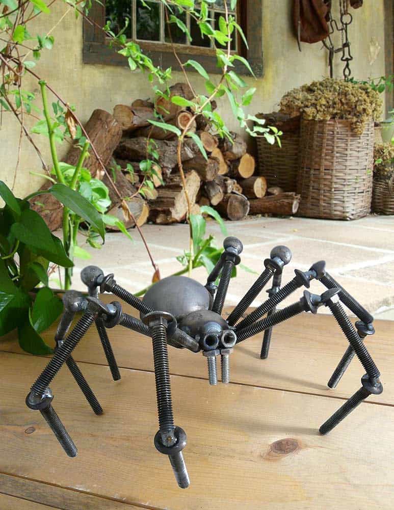 recycled metal tarantula