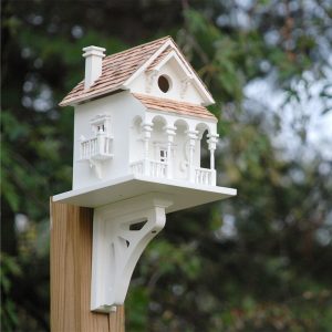 Honeymoon Cottage Bird House with Bracket