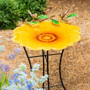 Metal Scalloped Edge Sunflower Birdbath
