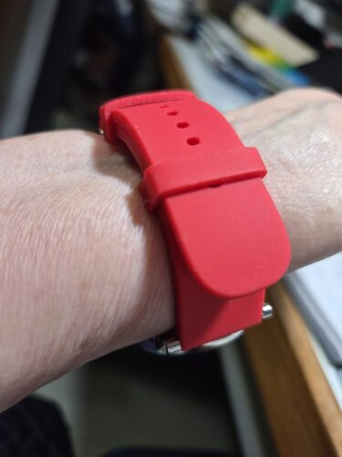 רצועת סיליקון חלקה Quick Release 20mm אבזם כסוף Red photo review